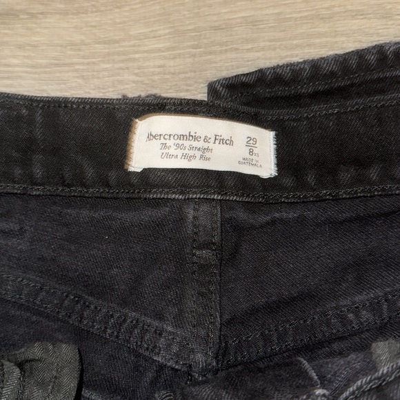 Abercrombie and Fitch 90’s straight ultra high rise jeans. Never worn. - Picture 2 of 5